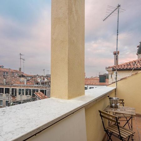 Bright Apartment On Venetian Roofs R&R Εξωτερικό φωτογραφία