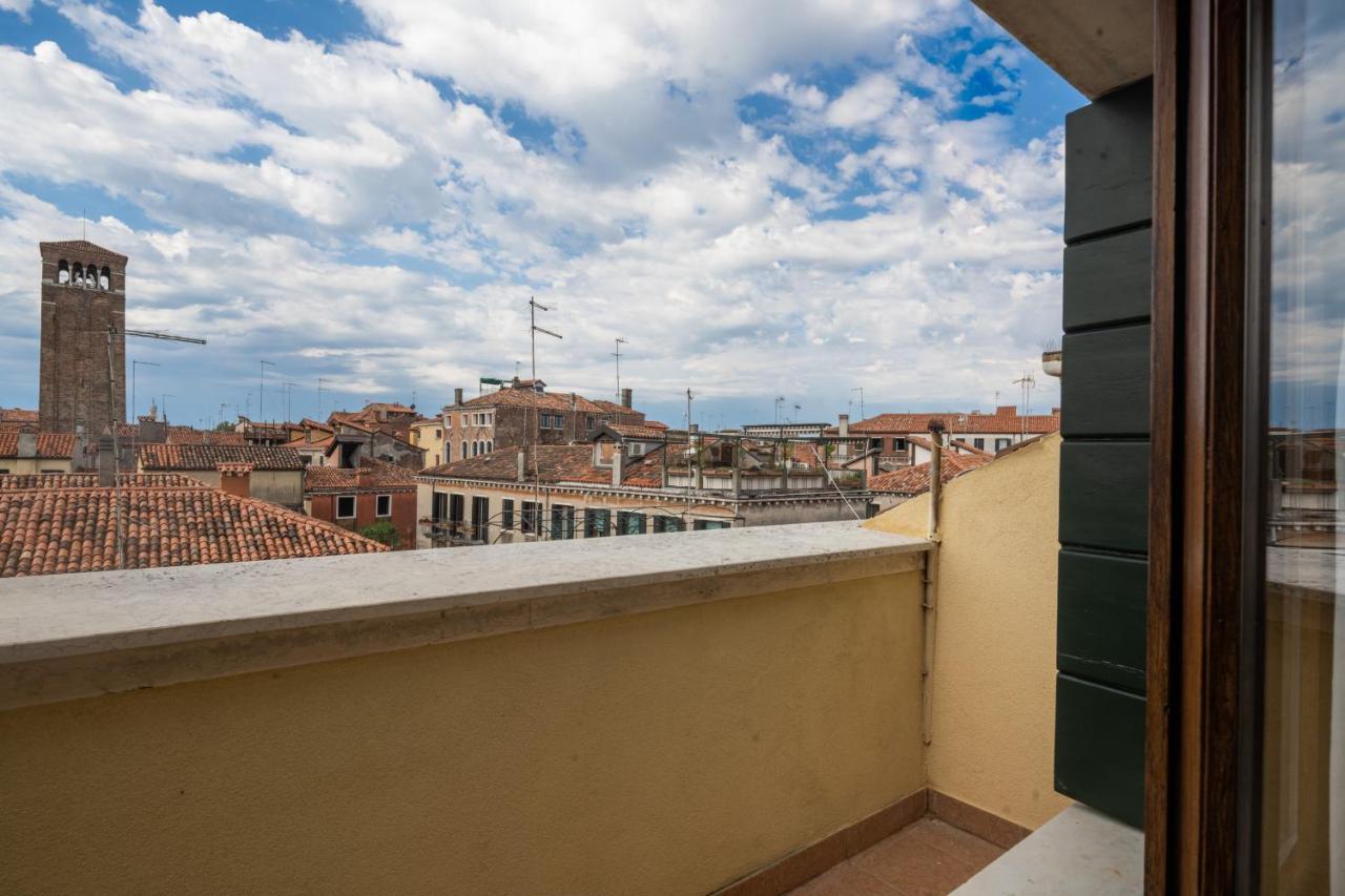 Bright Apartment On Venetian Roofs R&R Εξωτερικό φωτογραφία