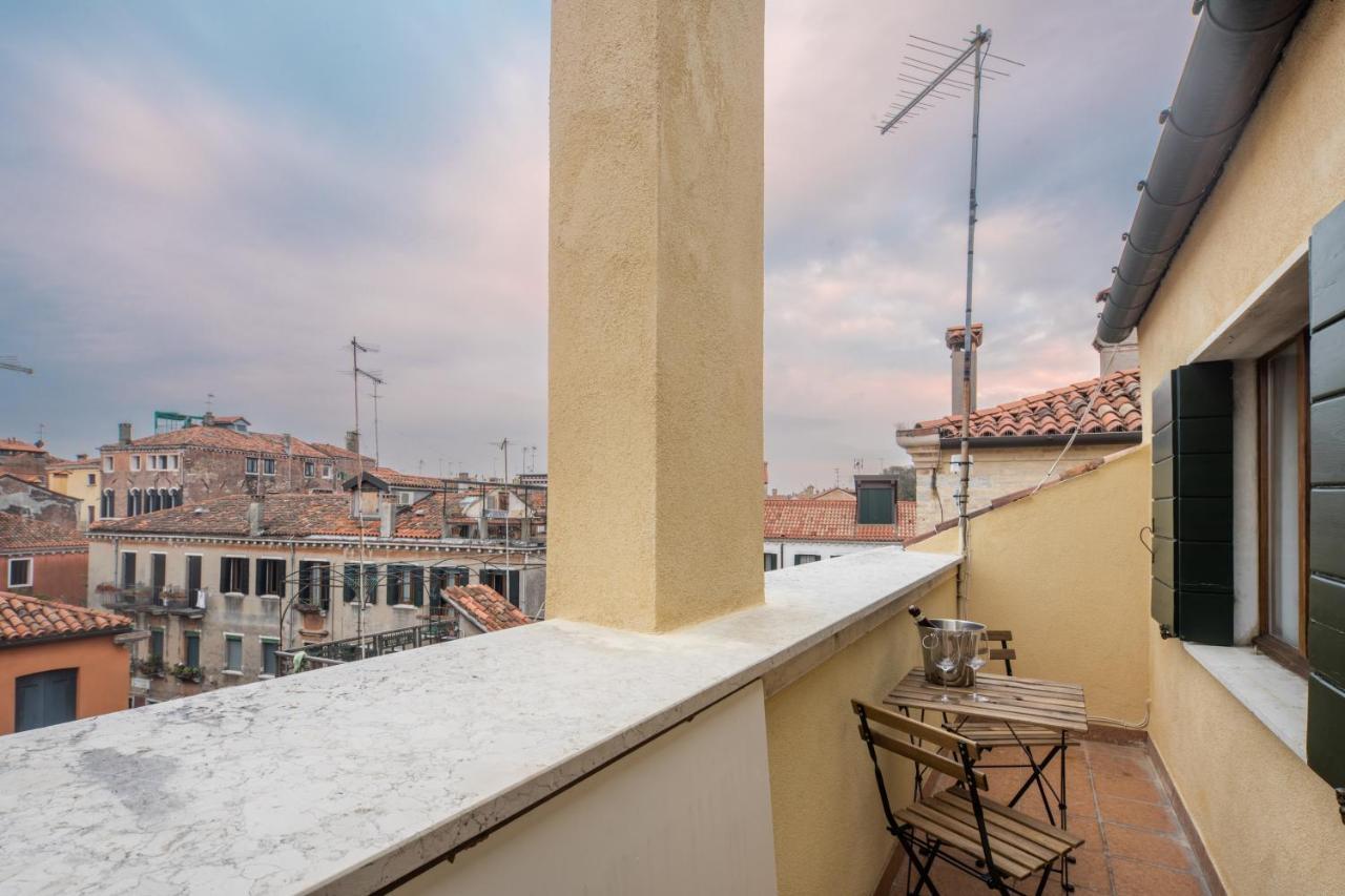 Bright Apartment On Venetian Roofs R&R Εξωτερικό φωτογραφία